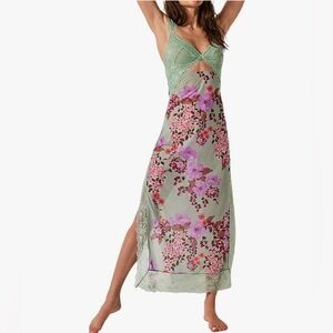 Floral lace Maxi dress